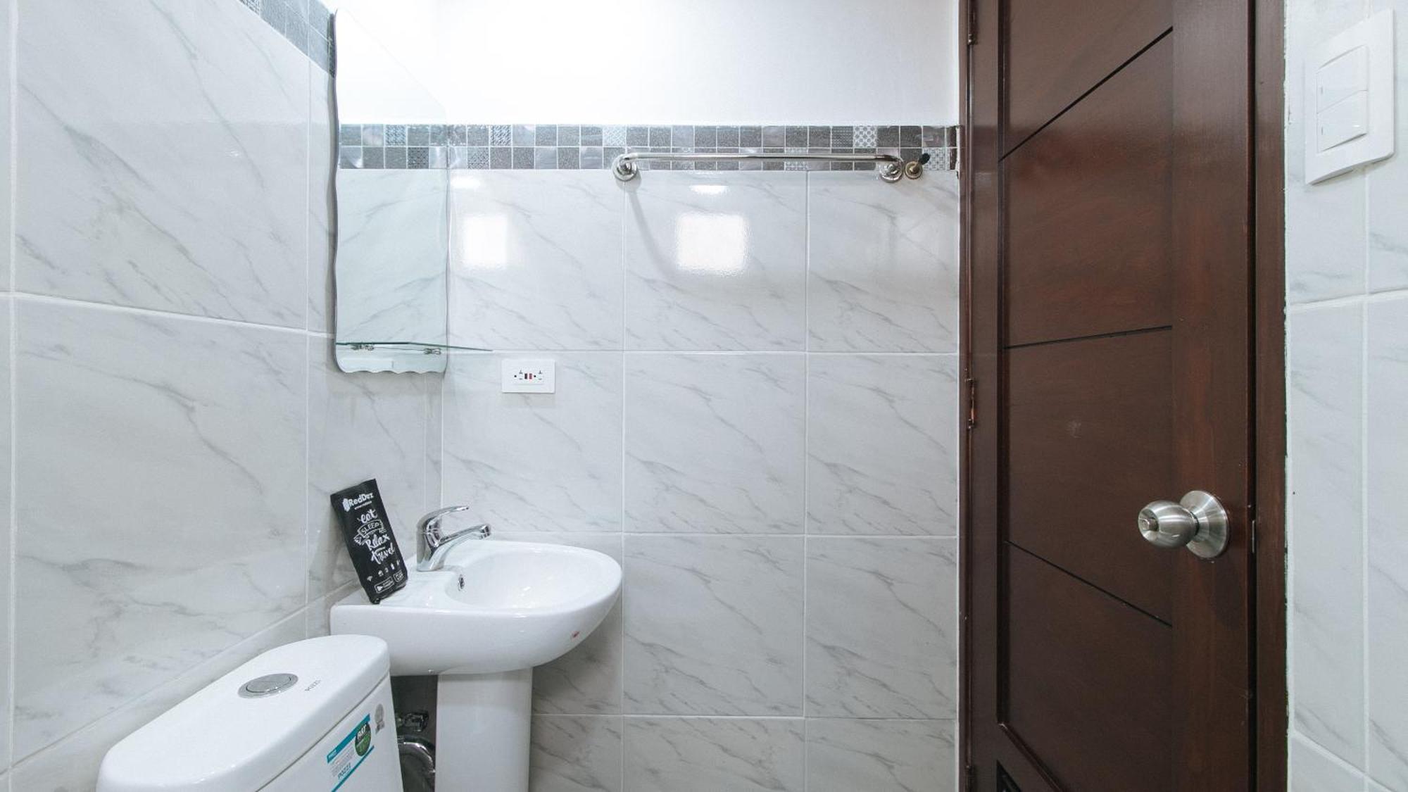 Reddoorz Near Ust Sampaloc Manila Hotell Eksteriør bilde